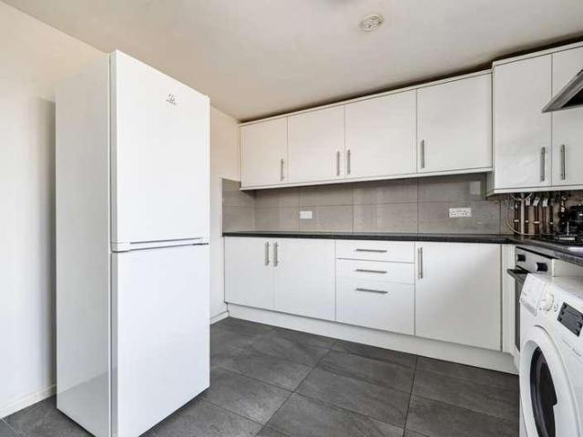 Flat for sale in Langley, Slough