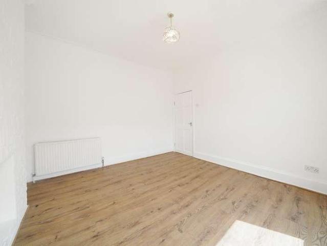 Flat for sale in Thornton Heath, Thornton Heath