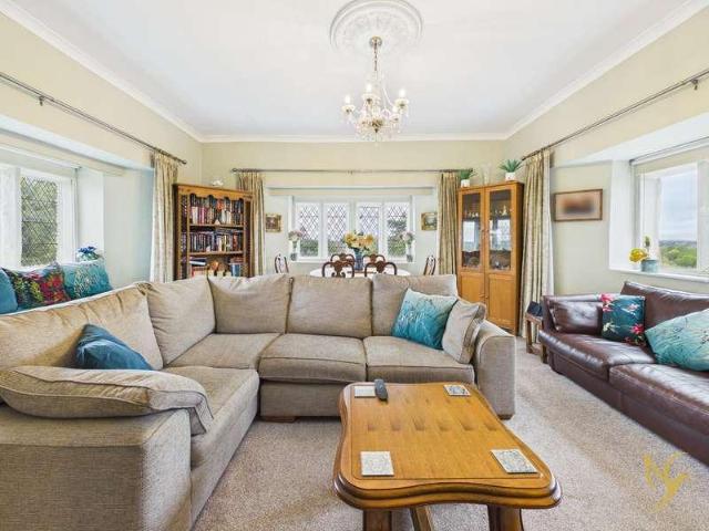 Flat for sale in Westwood, Wychavon