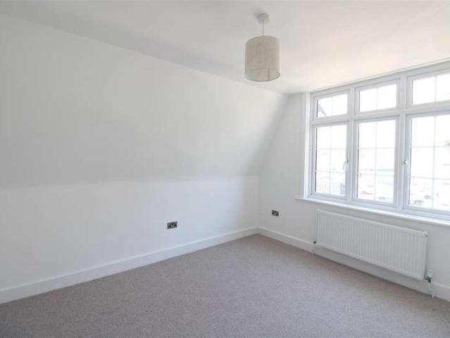 Flat for sale in East Cowes, Isle Of Wight