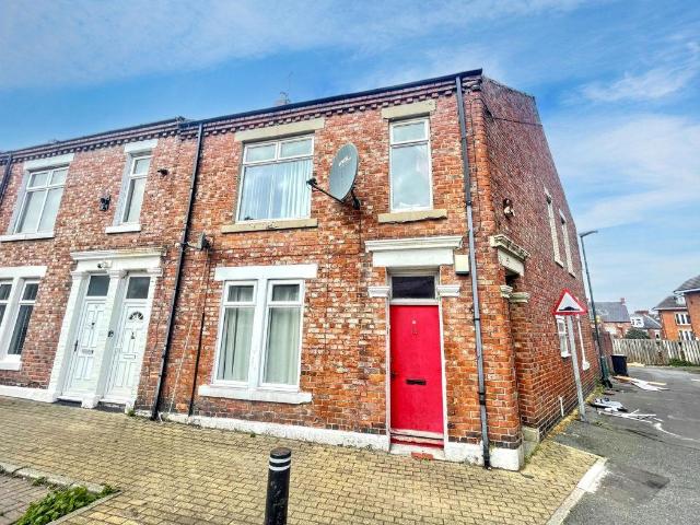 Flat for sale in Westoe, South Shields