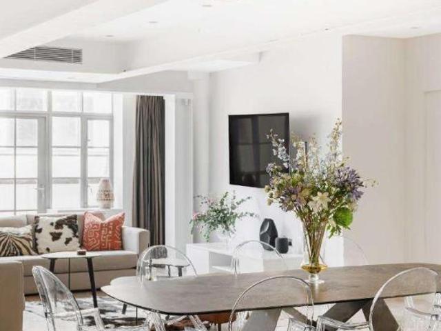 Flat for sale in Soho, Greater London