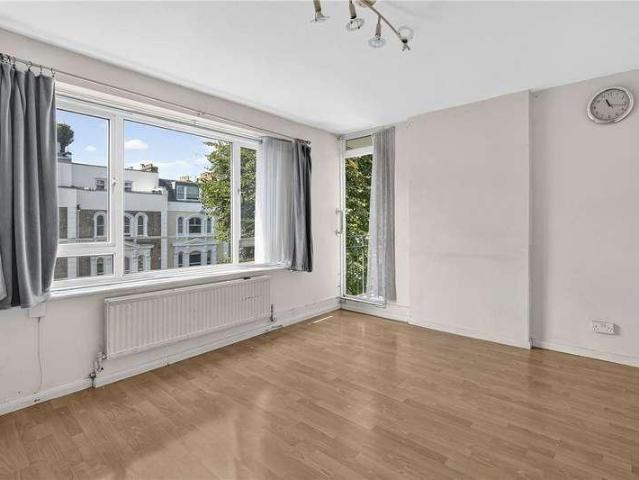 Flat for sale in Kensal Town, Greater London