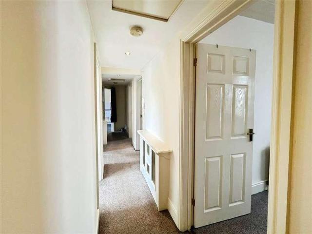 Flat for sale in Southend City Centre Neighbourhood, Alton Barnes