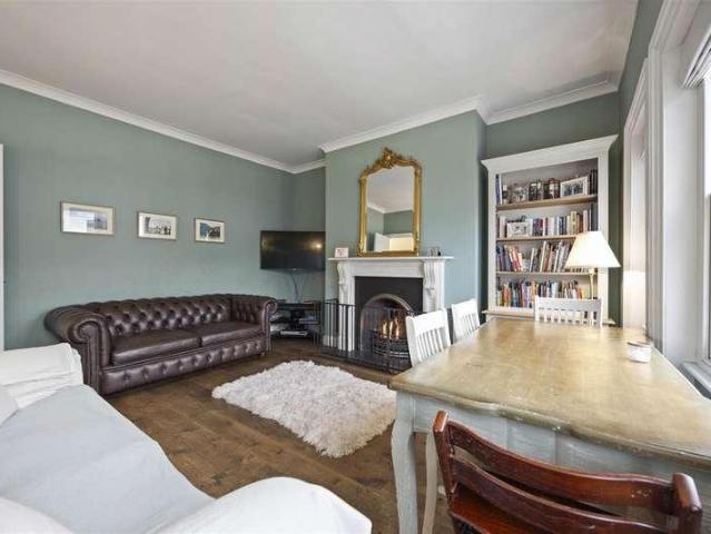 Flat for sale in Belsize Park, Primrose Hill