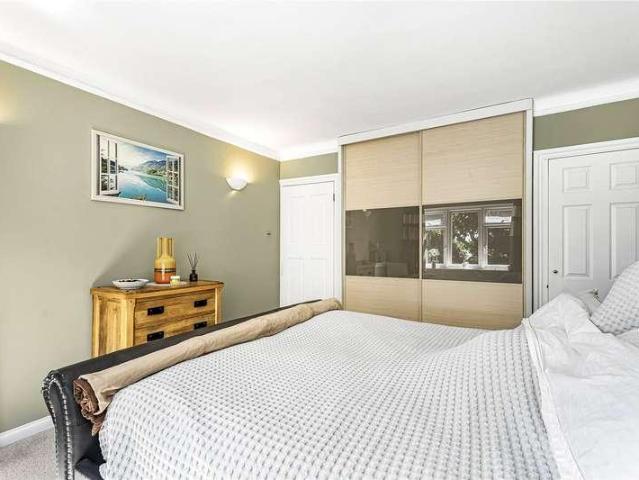 Flat for sale in Lower Halliford, Surrey