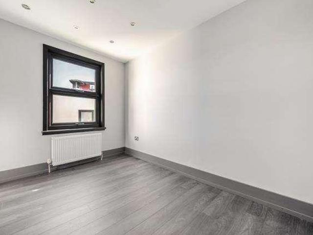 Flat for sale in Fishery, Maidenhead