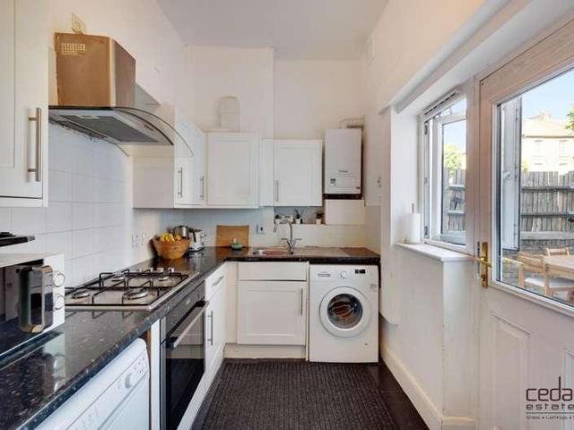 Flat for sale in Greater London