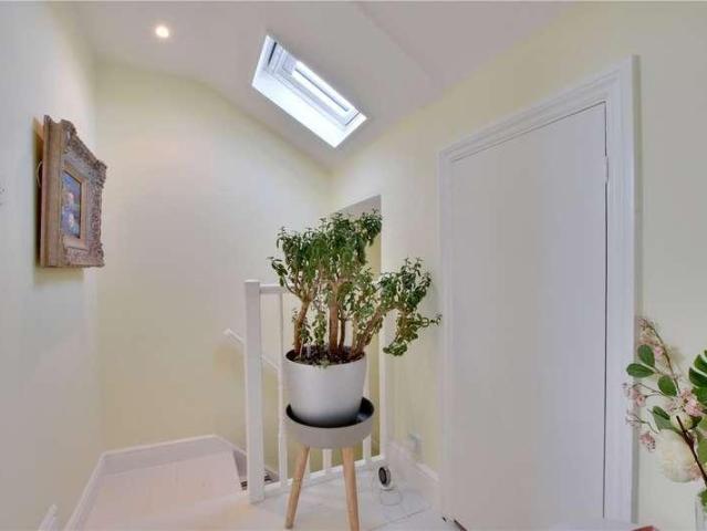 Flat for sale in East Greenwich, Greater London