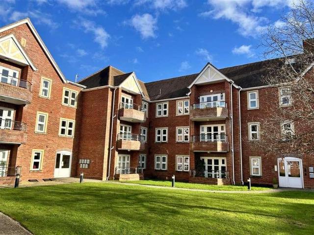 Flat for sale in Hereford, Belmont Rural