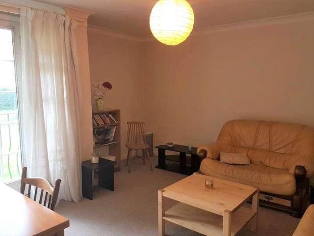 Flat for sale in Birch Green, Lower Halliford