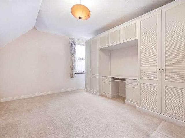 Flat for sale in Kursaal Estate, Alton Barnes