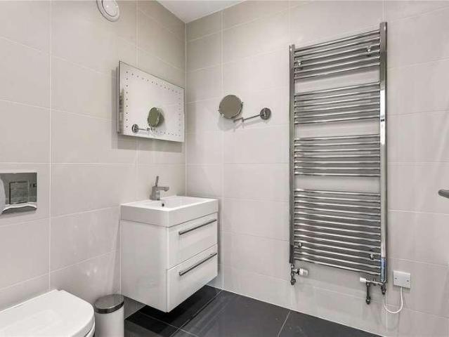 Flat for sale in Spitalfields, Whitechapel