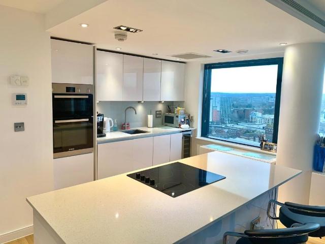 Flat for sale in Ocean Village, City Of Southampton