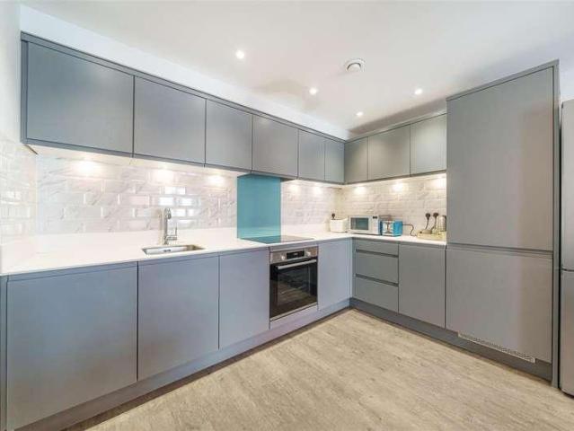 Flat for sale in Reading