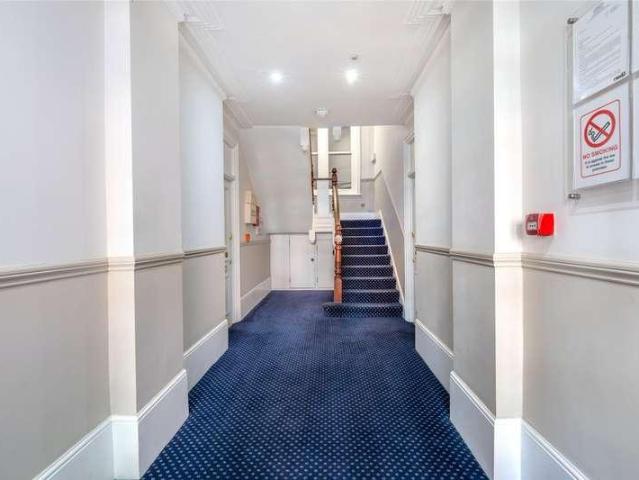 Flat for sale in Kensal Town, Maida Vale