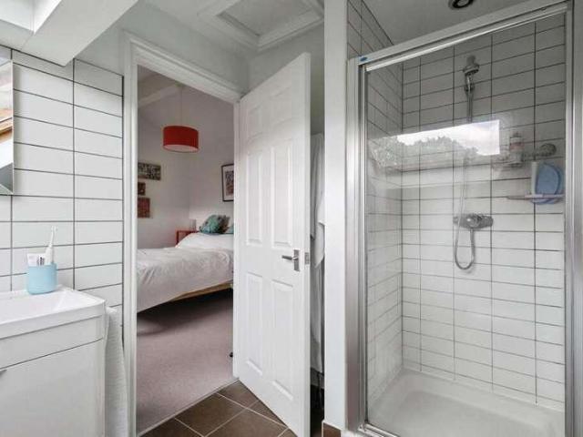Flat for sale in Georgia, Greater Manchester