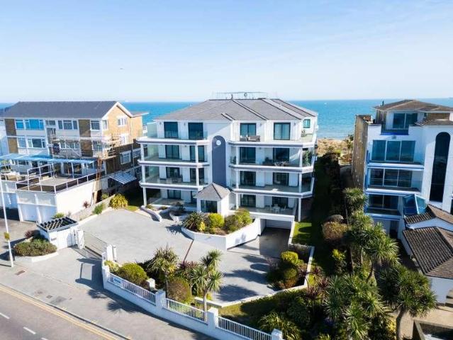 Flat for sale in Sandbanks, Poole
