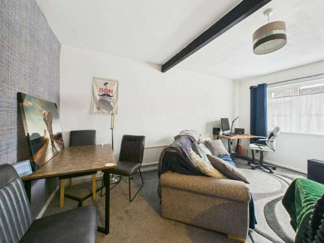 Flat for sale in Norton-on-derwent, North Yorkshire