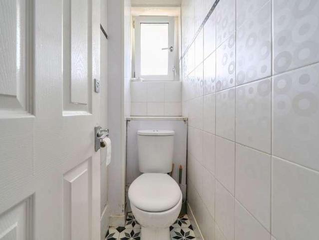 Flat for sale in London Borough of Lewisham, New Cross