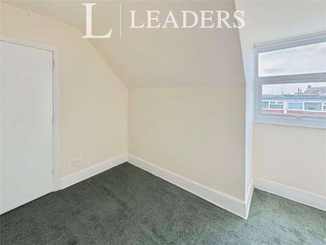 Flat for sale in Walton, Eastbridge