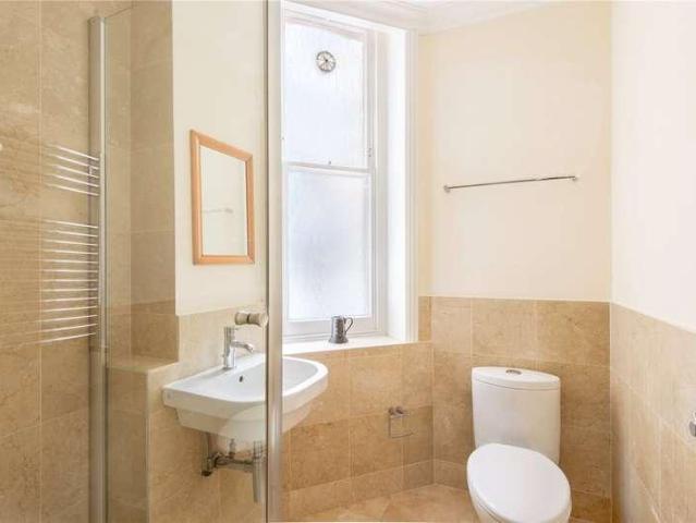 Flat for sale in St. John's Wood, Greater London