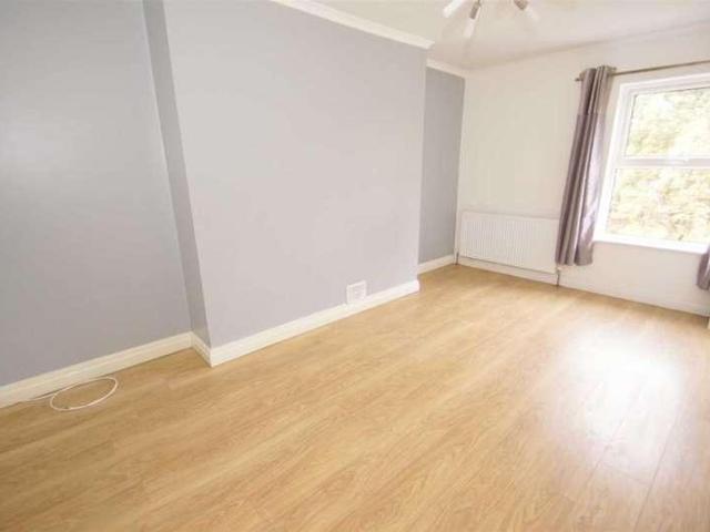 Flat for sale in Chapel Allerton, West Yorkshire