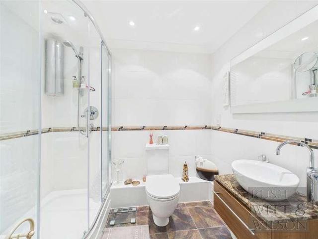 Flat for sale in Old Town, Heathlands