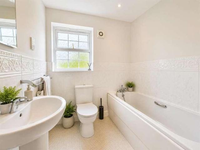Flat for sale in Easton-in-gordano, North Somerset