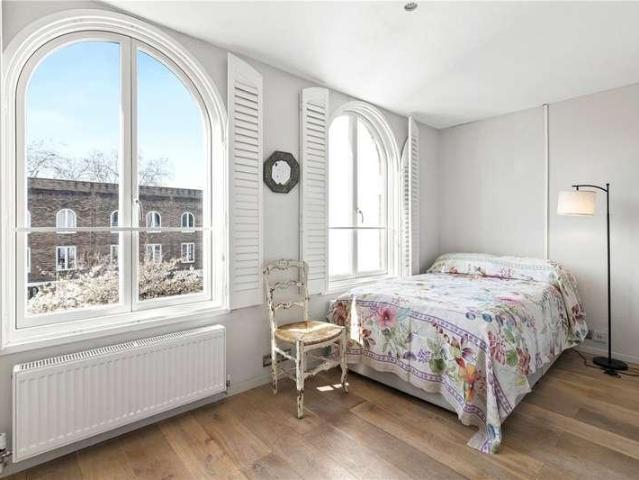 Flat for sale in Notting Hill, Greater London