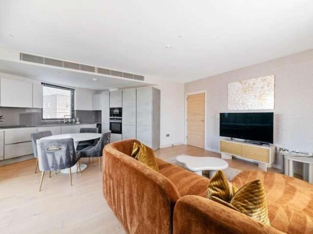 Flat for sale in Pimlico, Greater London