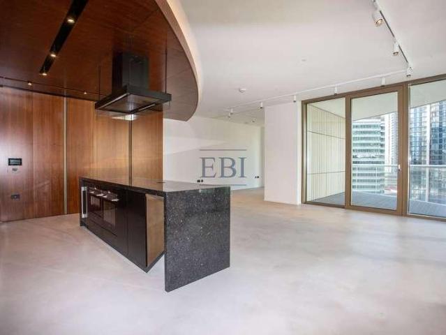 Flat for sale in Blackwall, Greater London
