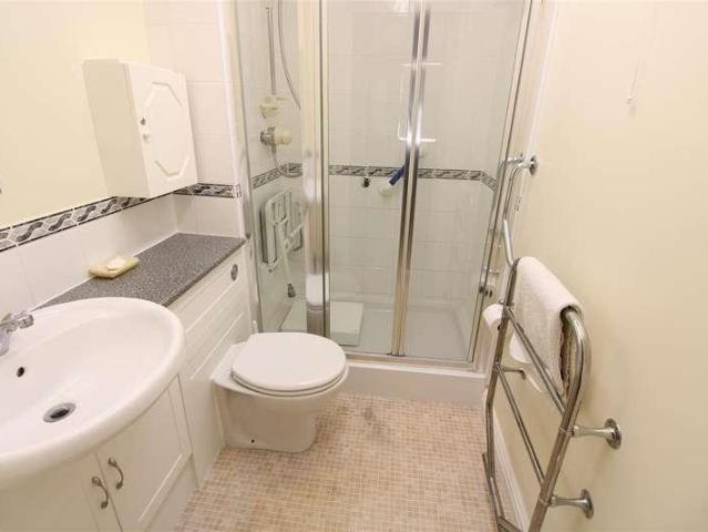Flat for sale in Cowes, Isle of Wight