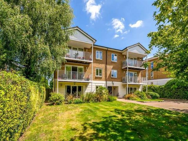 Flat for sale in Shortlands, Greater London