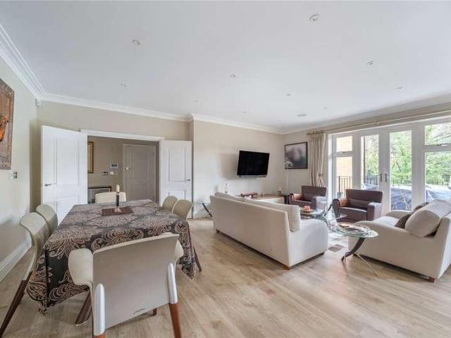 Flat for sale in Northwood, Isle Of Man