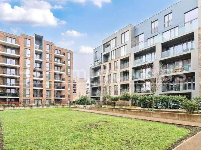 Flat for sale in Kensal Town, Maida Vale