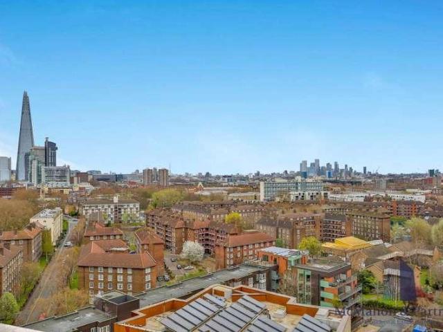 Flat for sale in Elephant and Castle, Greater London