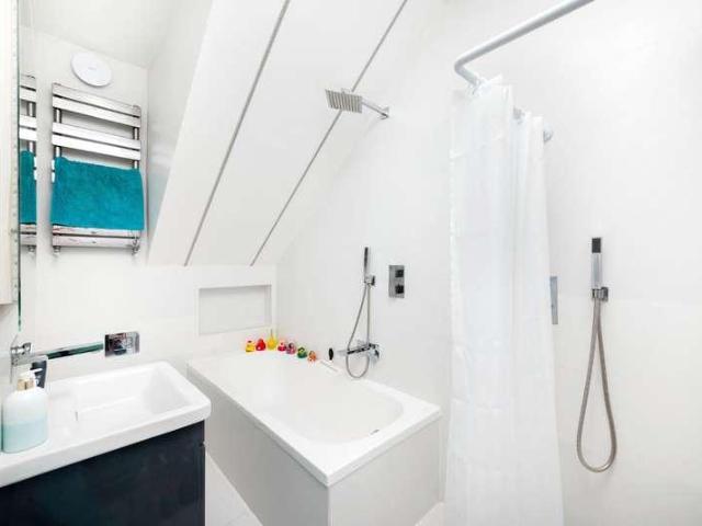 Flat for sale in Golders Green, Greater London