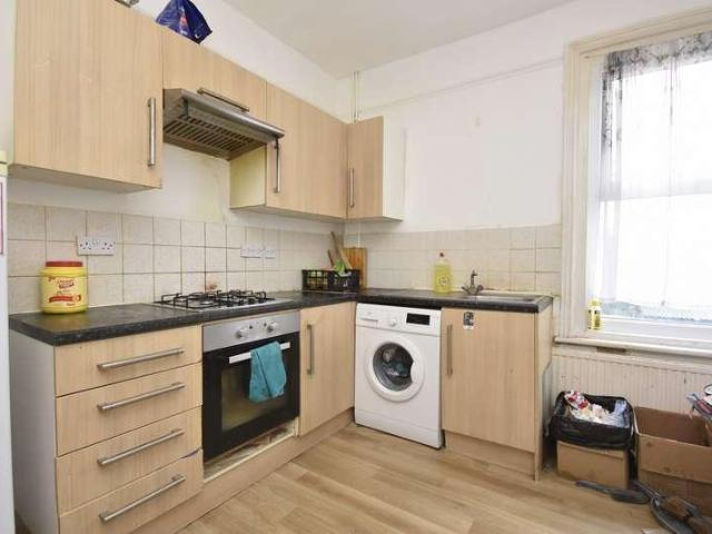Flat for sale in Cliftonville West, Acol