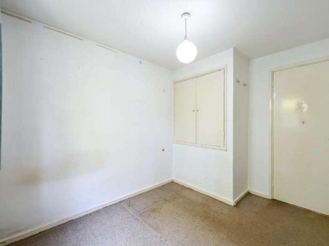 Flat for sale in Brixton, Greater London