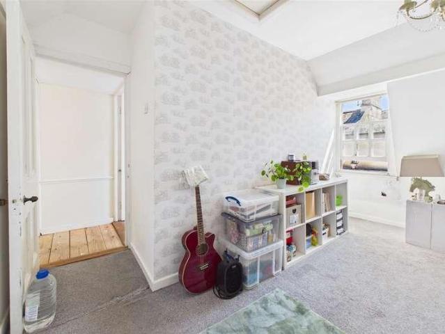 Flat for sale in Widcombe, Bath