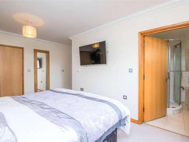 Flat for sale in Kursaal Estate, Alton Barnes