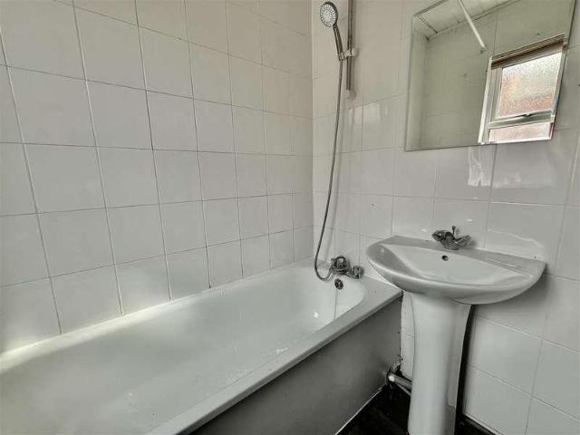 Flat for sale in Elswick, Tyne And Wear