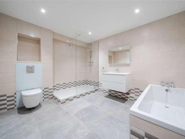 Flat for sale in Blackhills, Surrey