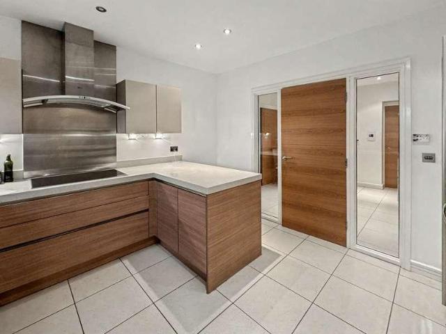 Flat for sale in Salford, Greater Manchester