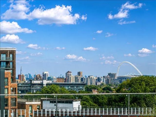 Flat for sale in Greater London