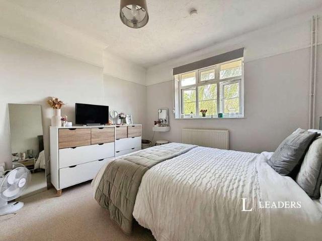 Flat for sale in Lakenham, East Bank