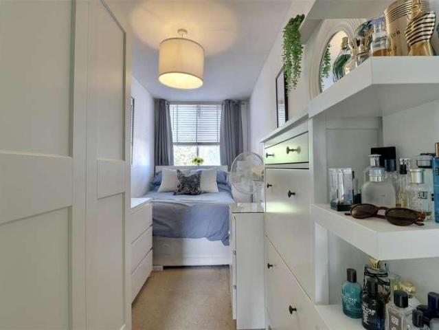 Flat for sale in Fratton, City Of Portsmouth