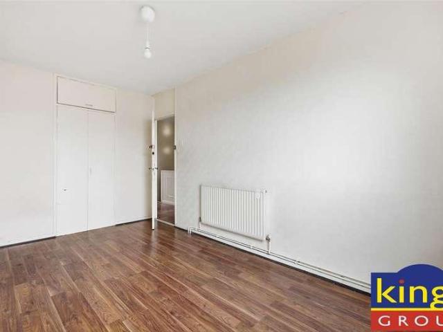 Flat for sale in Bethnal Green, Greater London