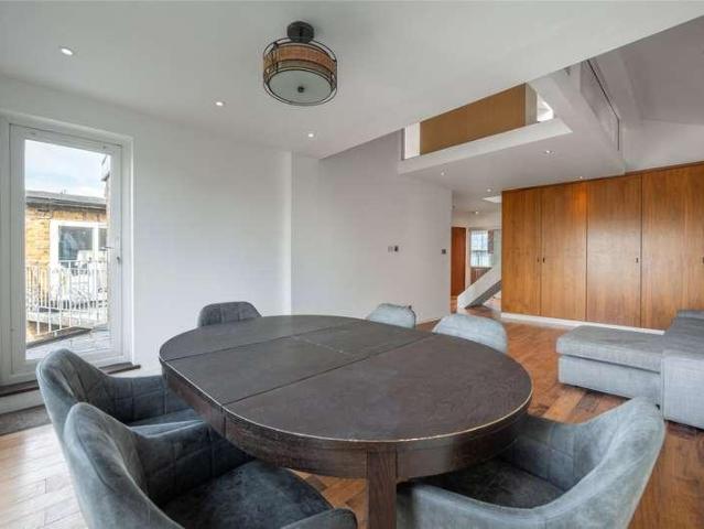 Flat for sale in City of Westminster, Greater London